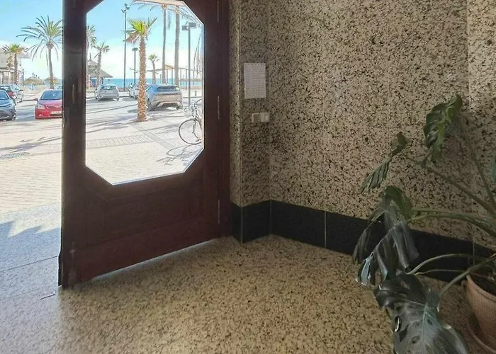 Palm Beach Parking Piscina Andra * Fuengirola