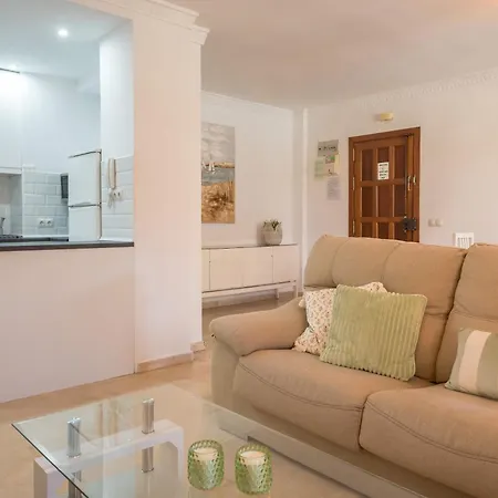 アパート Palm Beach Parking Piscina Andra フエンヒロラ