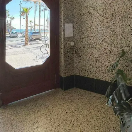 Palm Beach Parking Piscina Andra * フエンヒロラ