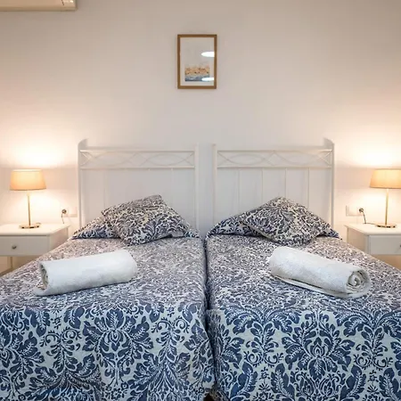 Palm Beach Parking Piscina Andra アパート