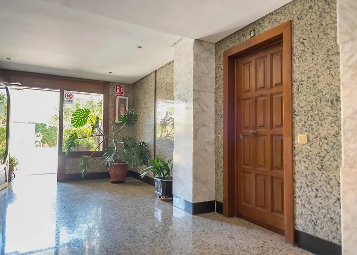 Palm Beach Parking Piscina Andra * 푸엔히롤라